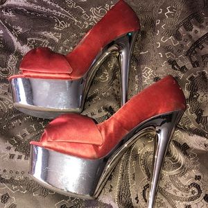 Slightly Worn Steve Madden Pump